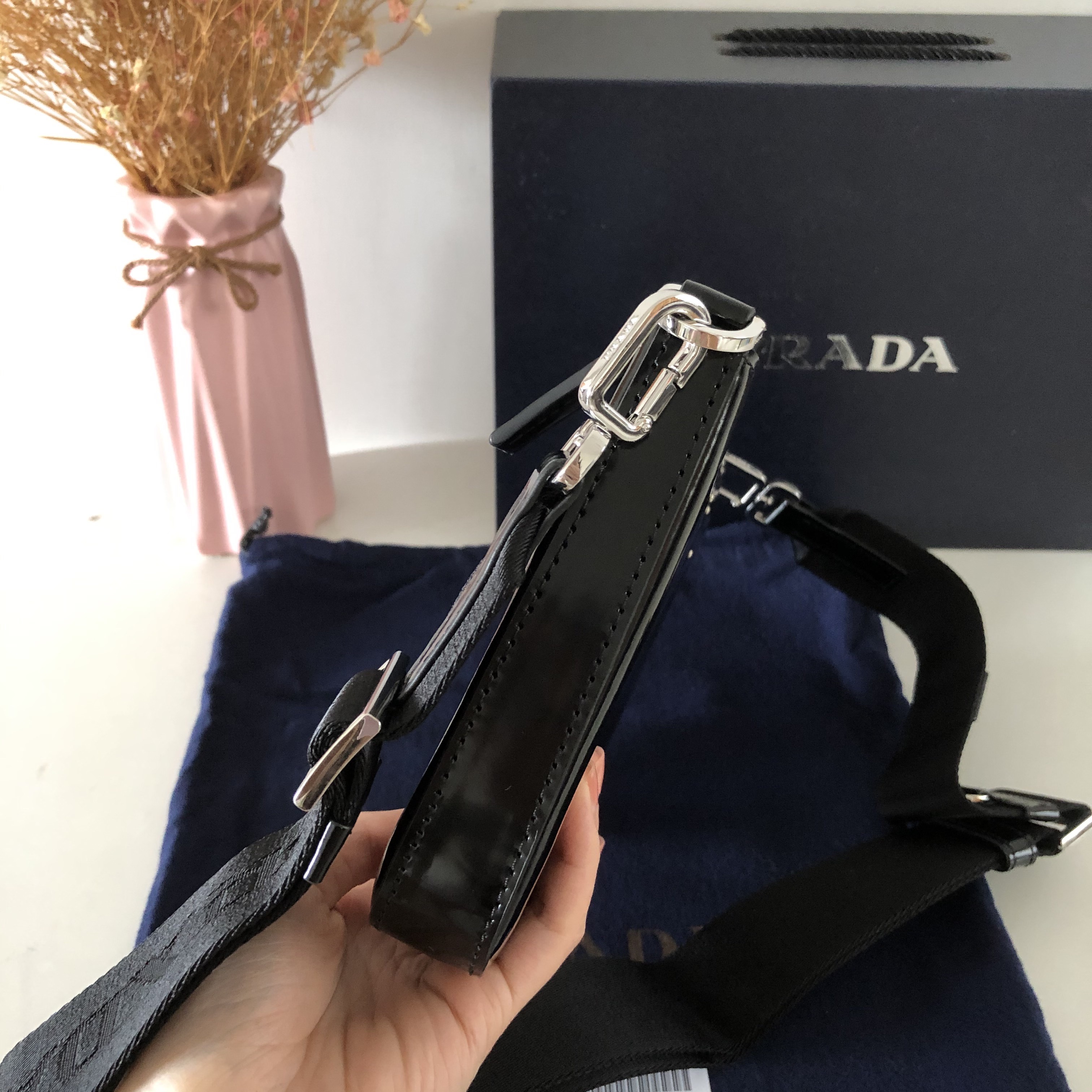 프라다 크로스백